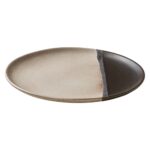 SPOT ON BLACK PLATE FLAT ROUND COUPE 23CM PLAYGROUND