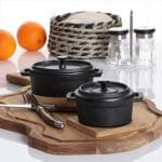 BY ORDER CAST IRON POT 13X10X8CM WITH WOOD BASE SET ESPIEL - Image 2