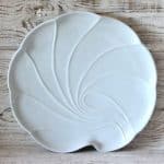 BUFFET PORCELAIN SEA SHELL SCALLOP PLATE 38CM PORTUGAL